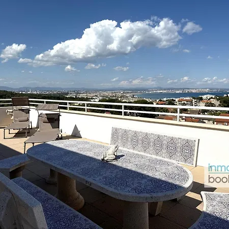 Atico , Con Piscina , Barbacoa Y Parking Apartment *